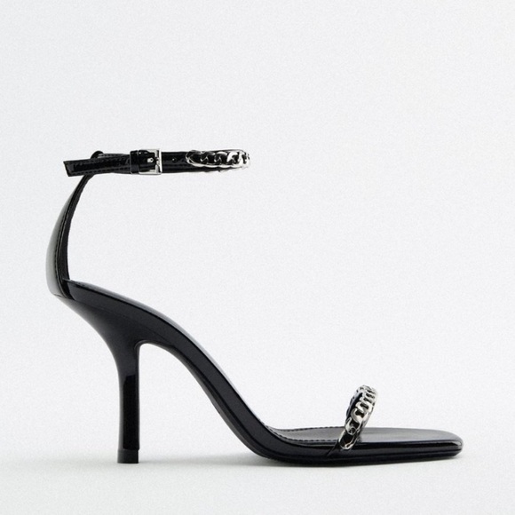 Zara Woman black sandals, with chain detail size 40/9us - Picture 2 of 11
